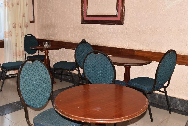 Ibis Hotel 2000 Karatina Экстерьер фото