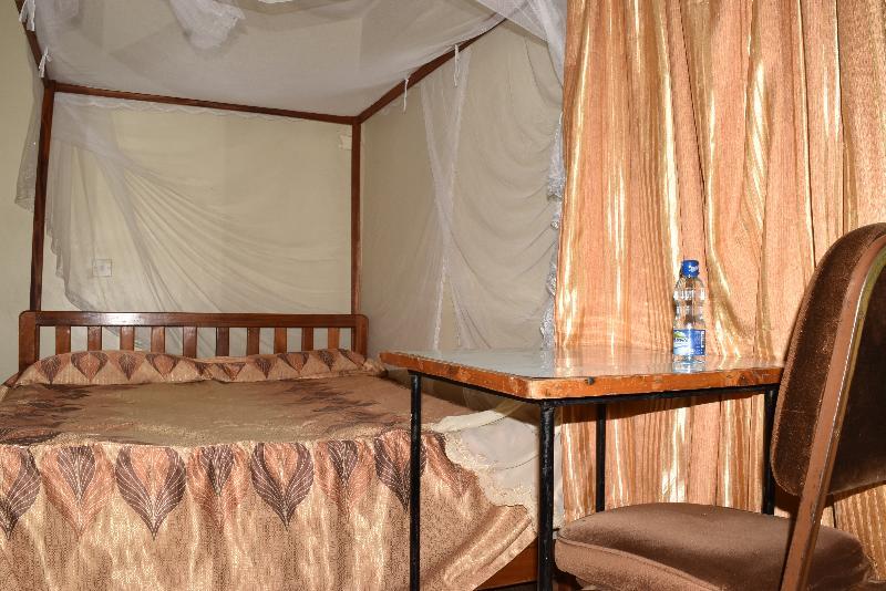 Ibis Hotel 2000 Karatina Экстерьер фото